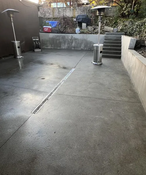 Patio, Retaining Wall, Step and Driveway Concrete in Seattle 